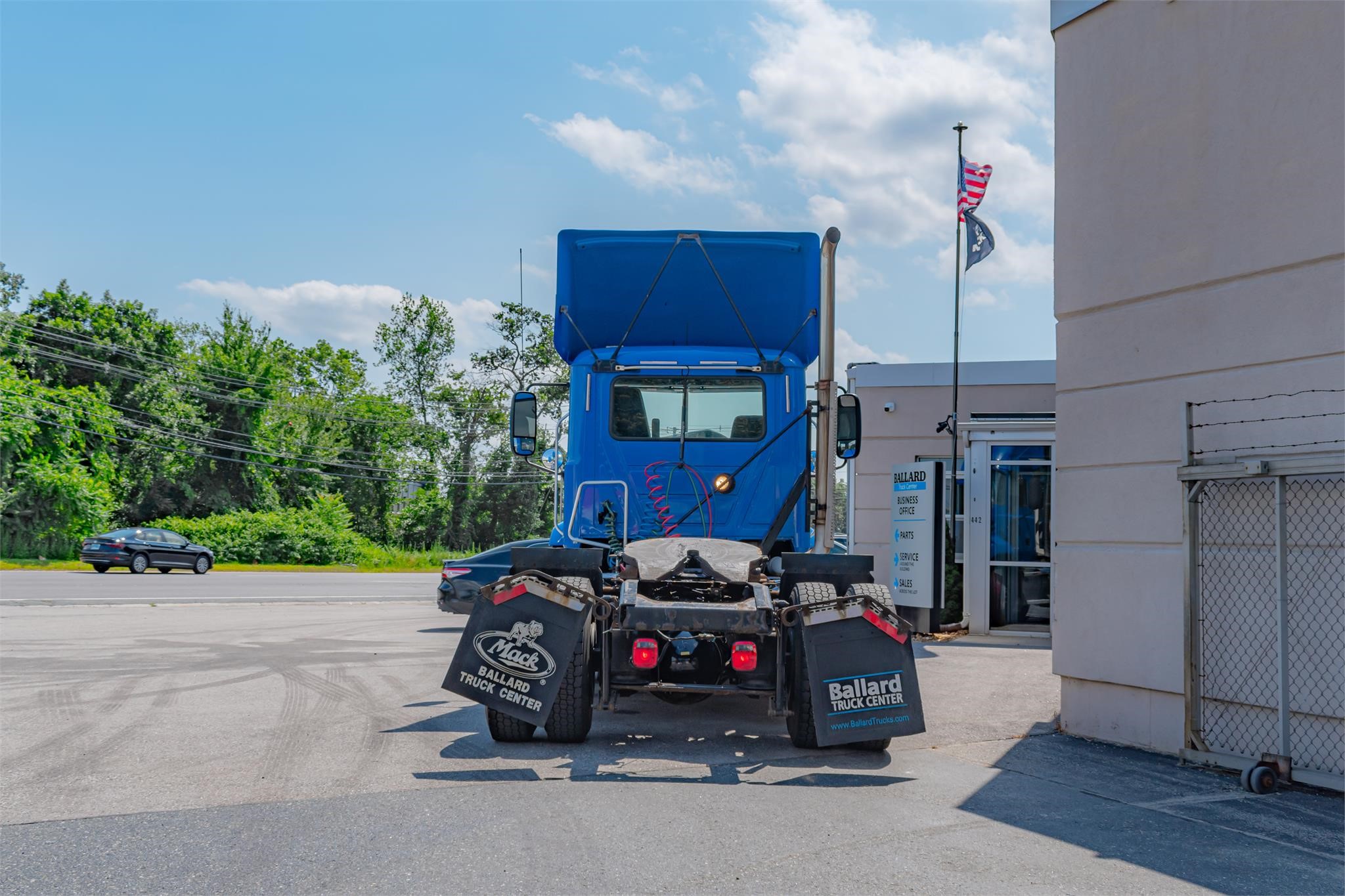 2015 MACK PINNACLE CXU612 - image 4 of 6