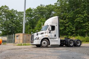 2017 FREIGHTLINER CASCADIA 113 8027153272