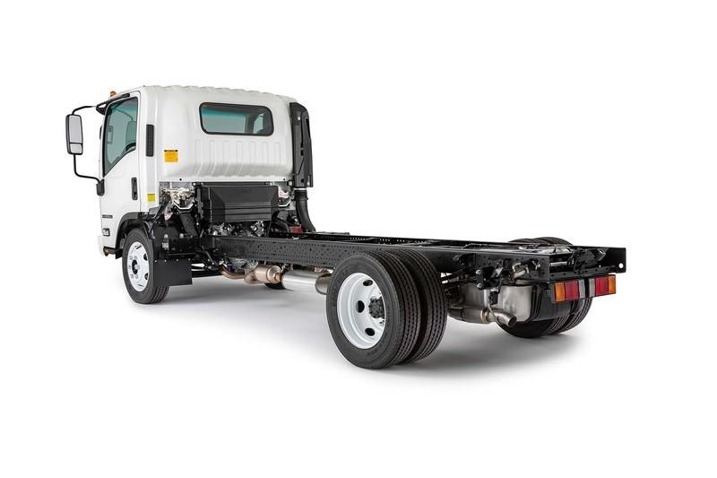 2024 ISUZU NPR HD - image 3 of 5