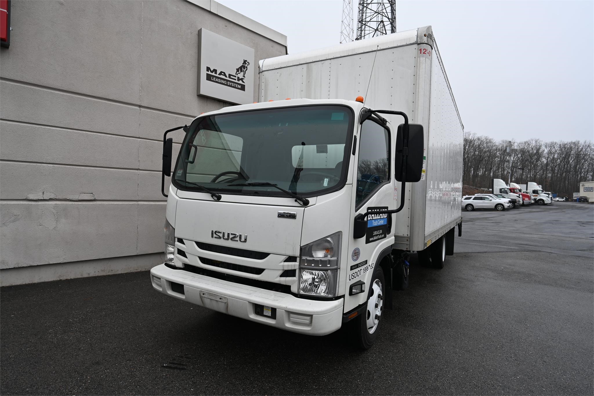 2021 ISUZU NRR - image 2 of 6