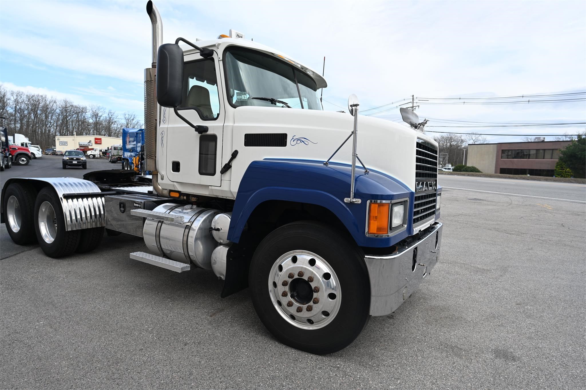 2007 MACK CHN613 - image 3 of 6