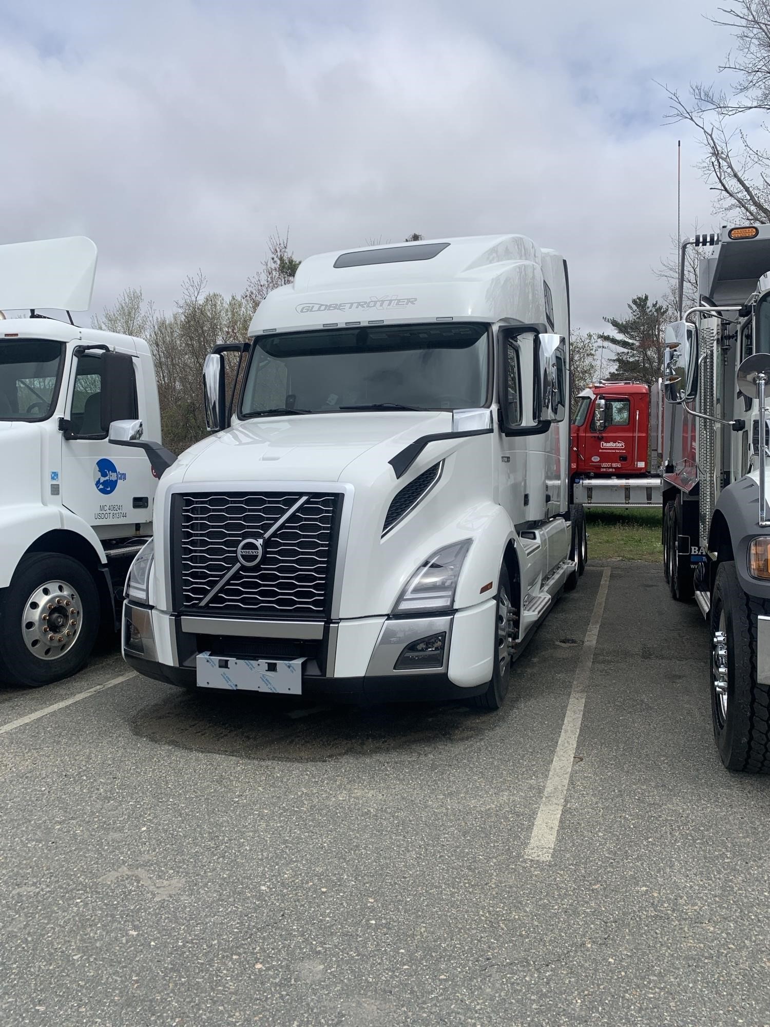 2024 VOLVO VNL64T860 - image 5 of 6