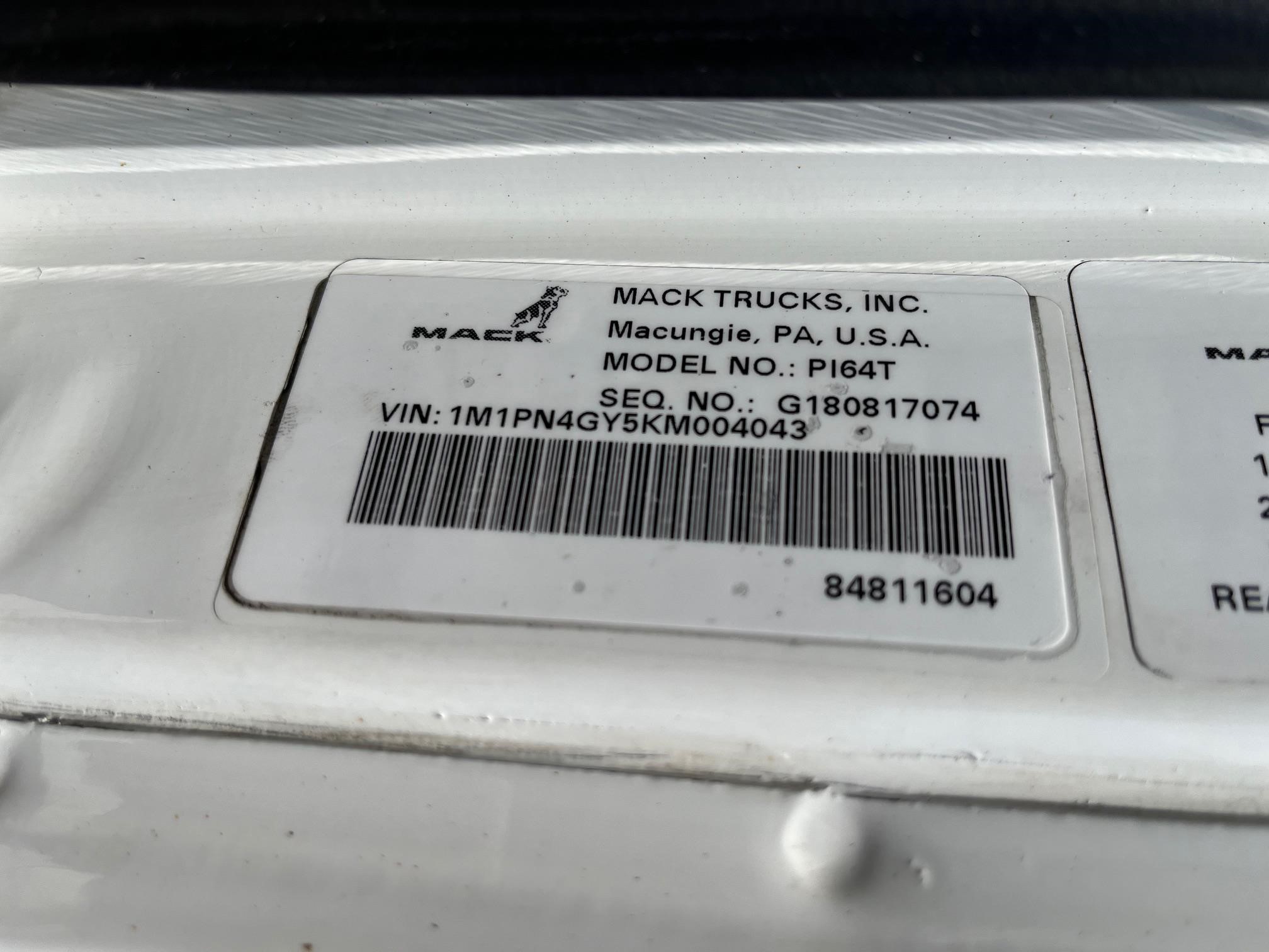 2019 MACK PINNACLE 64T - image 6 of 6