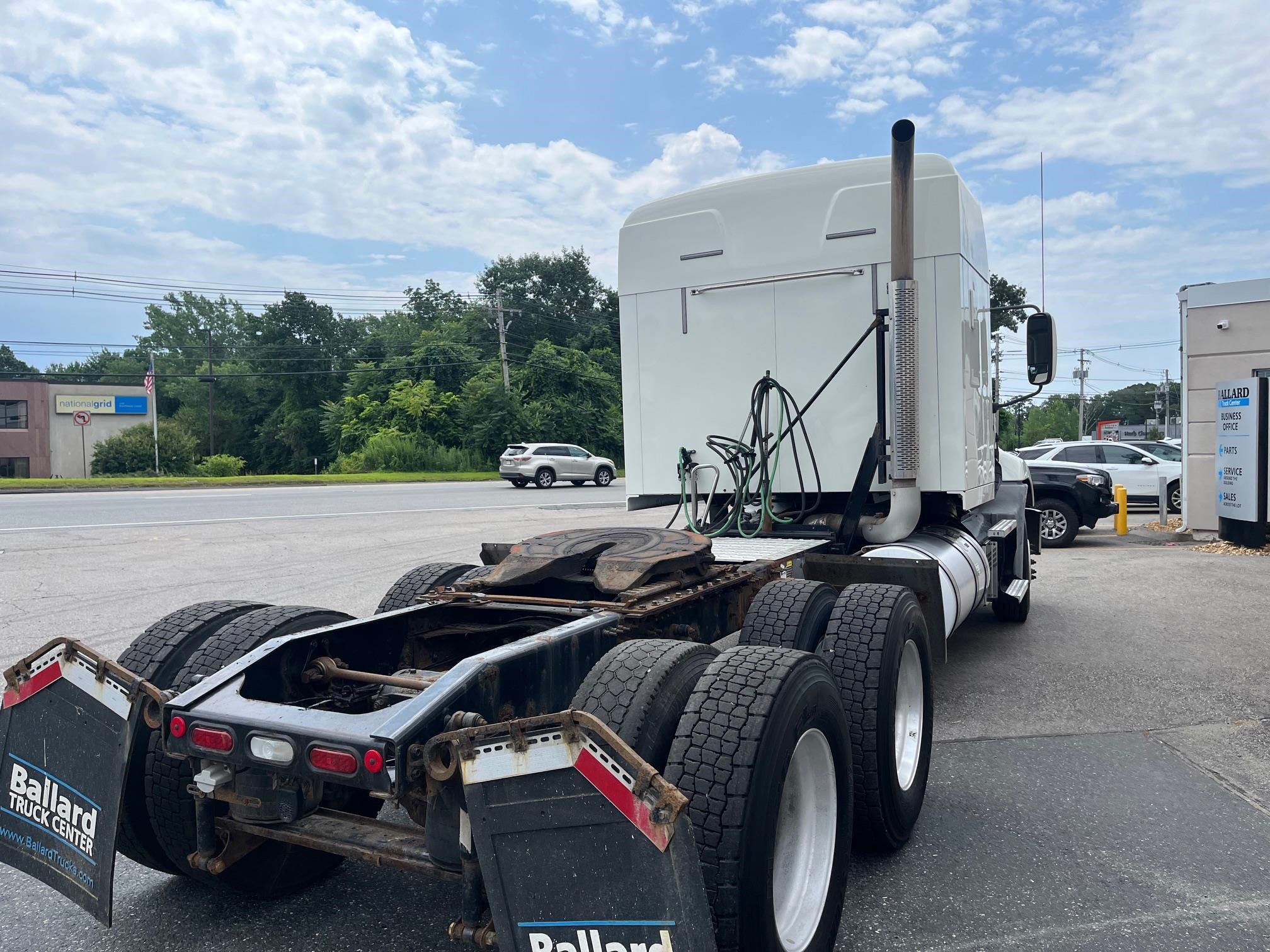 2018 MACK PINNACLE CXU613 - image 3 of 6