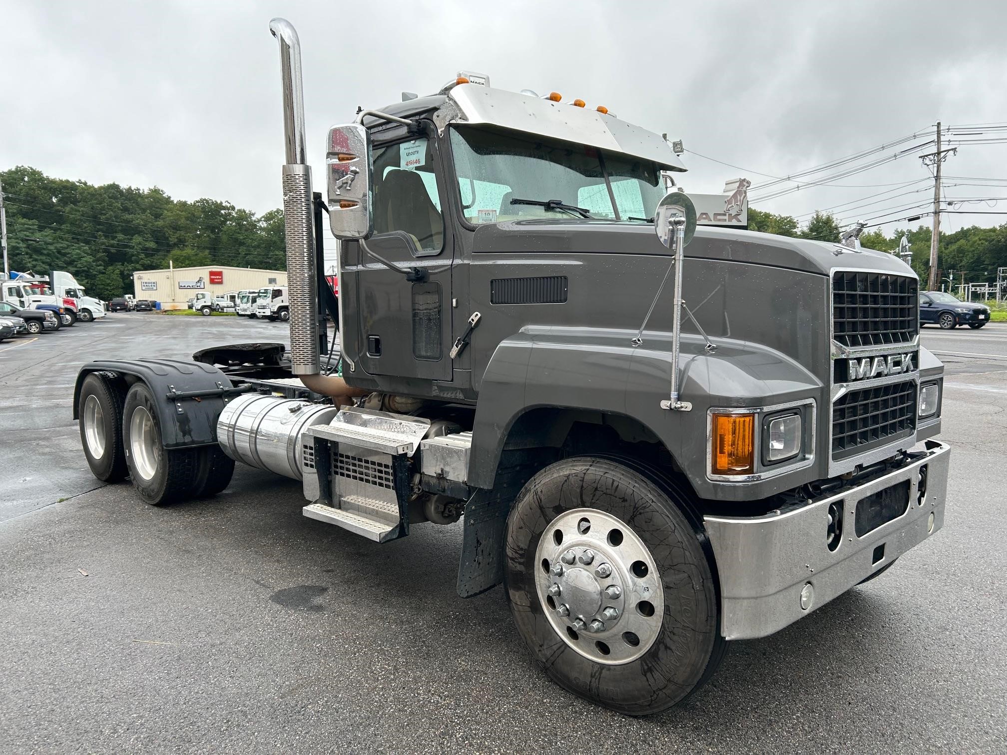 2021 MACK PINNACLE 64T - image 2 of 6