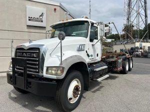 2015 MACK GRANITE GU713 9017037930