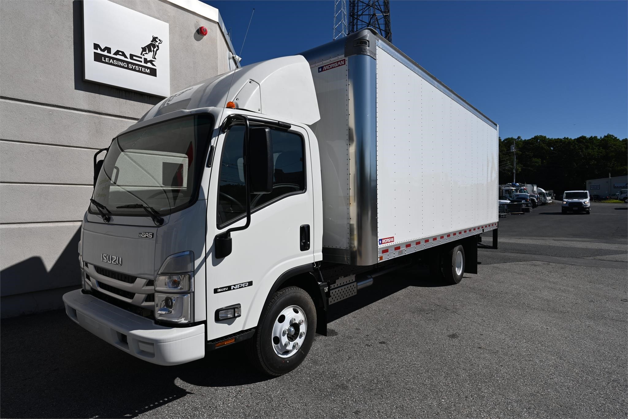 2024 ISUZU NPR - image 1 of 6