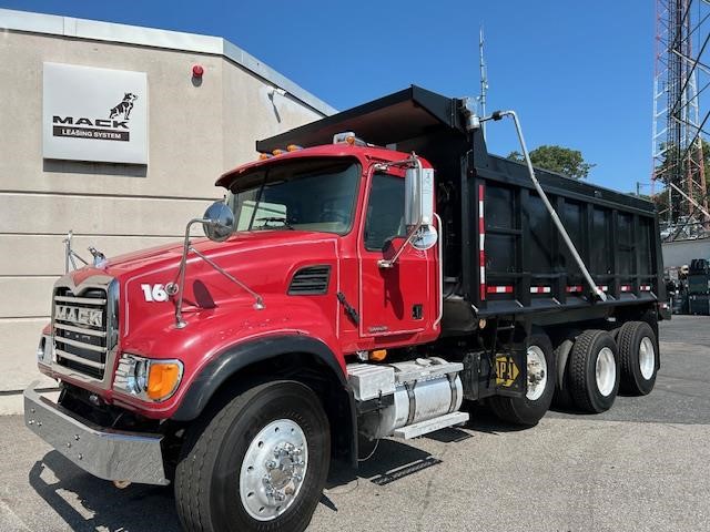 2005 MACK GRANITE CV713 - image 1 of 6