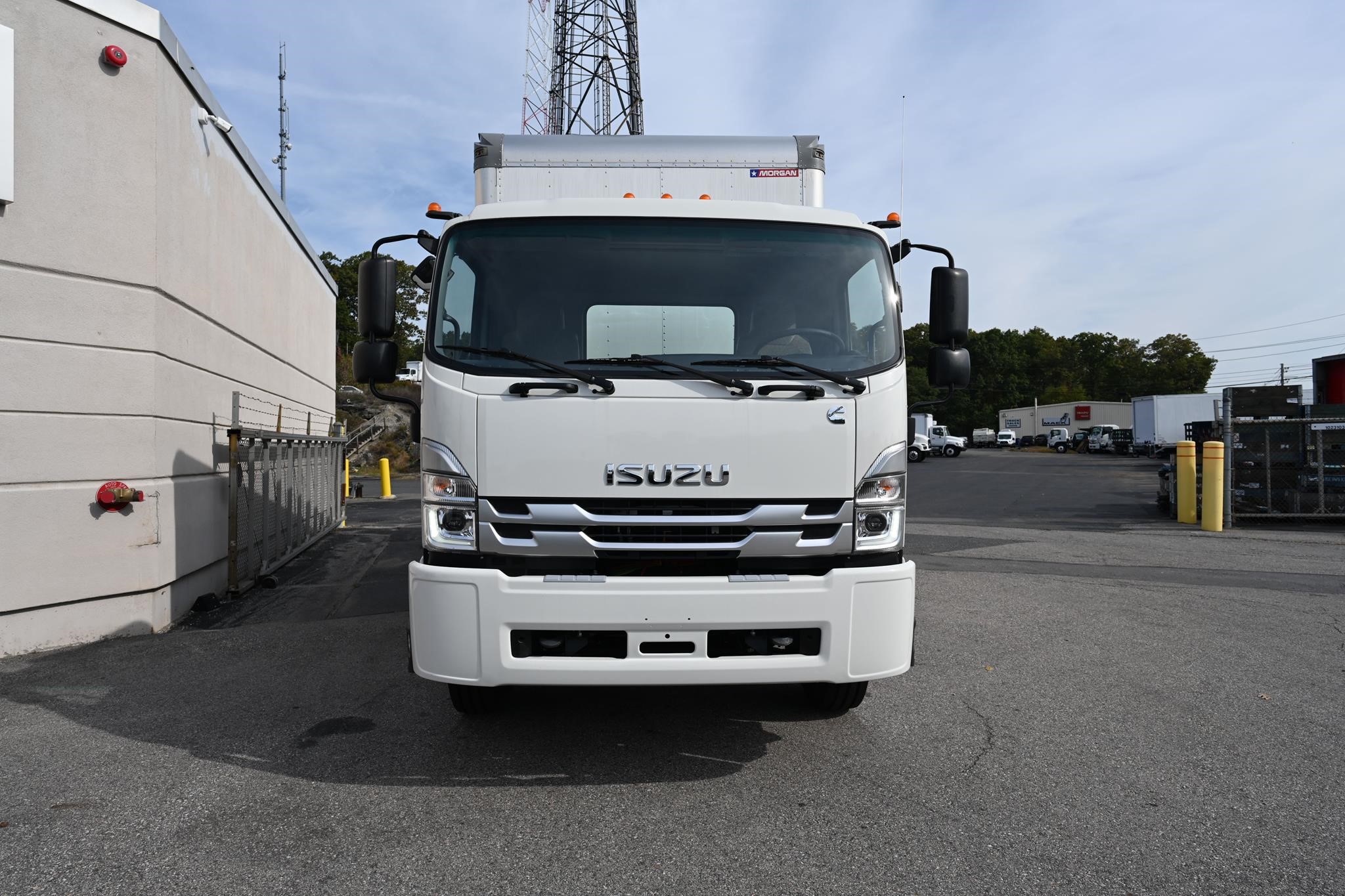 2024 ISUZU FTR - image 2 of 6