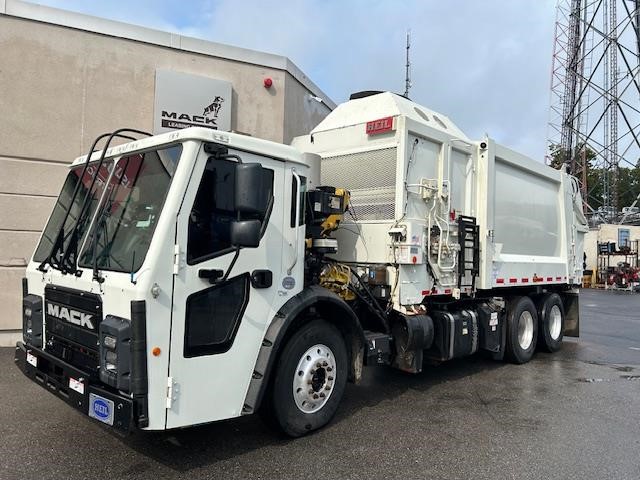 2022 MACK LR64 - image 1 of 6