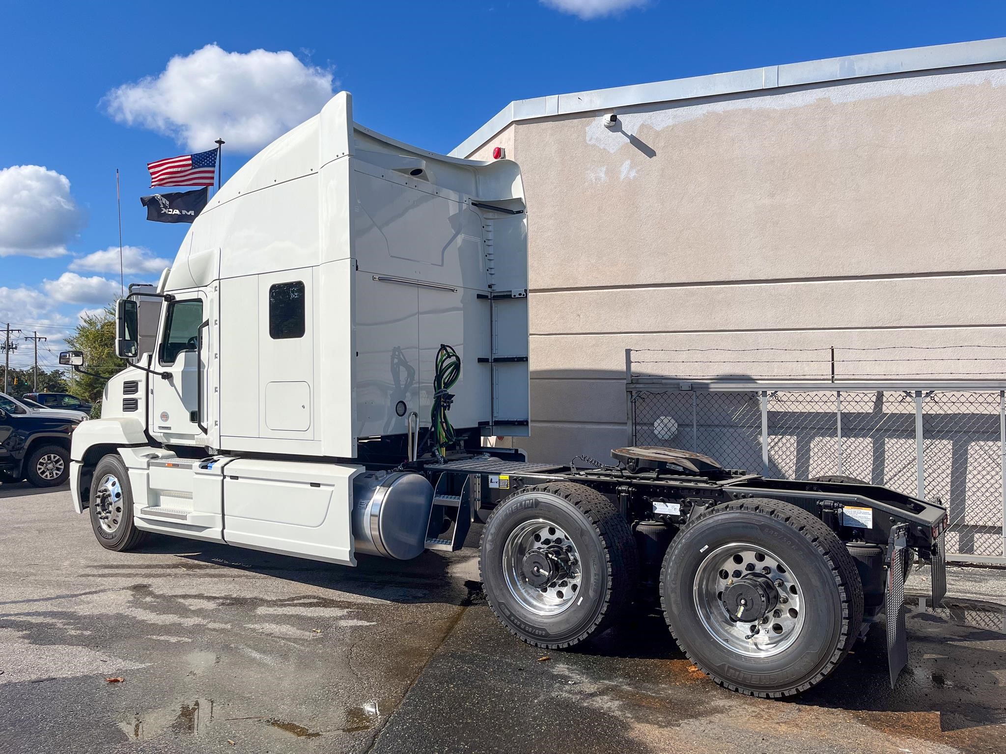 2025 MACK ANTHEM 64T - image 5 of 6