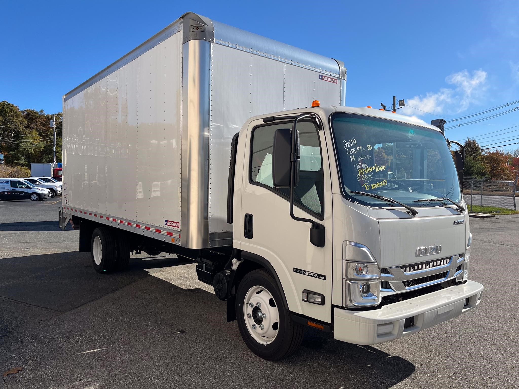 2024 ISUZU NPR HD - image 3 of 6