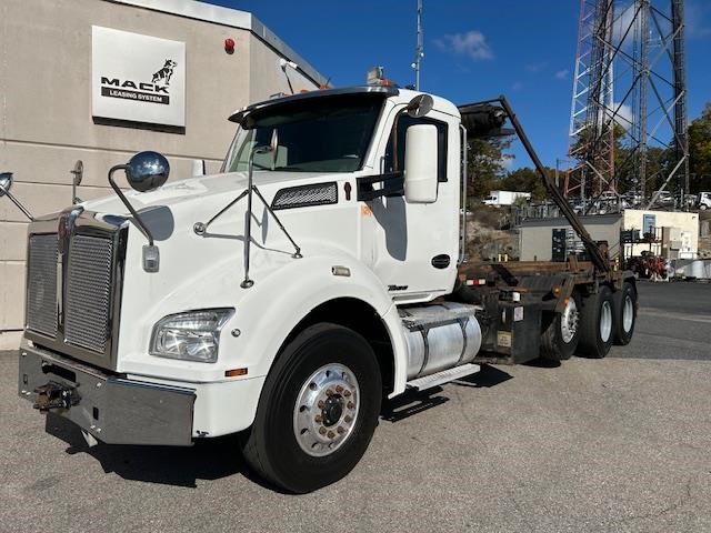 2016 KENWORTH T880 - image 1 of 6