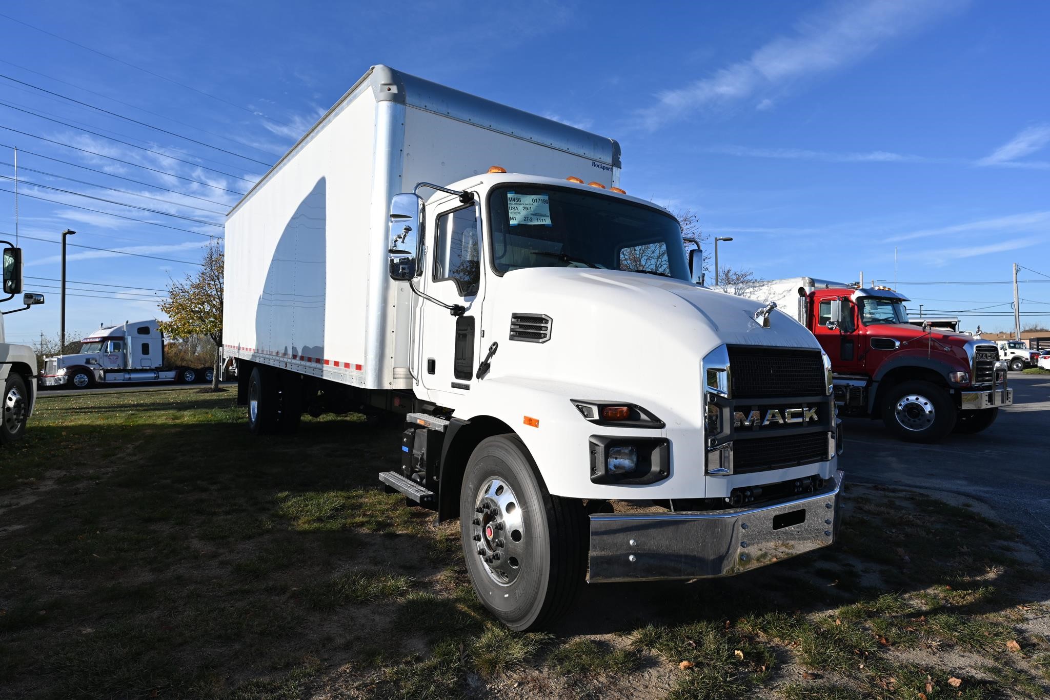 2025 MACK MD6 - image 3 of 6