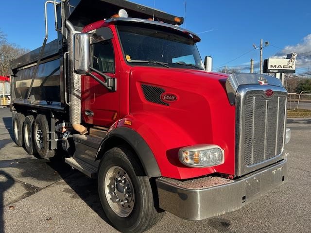 2020 PETERBILT 567 - image 2 of 6